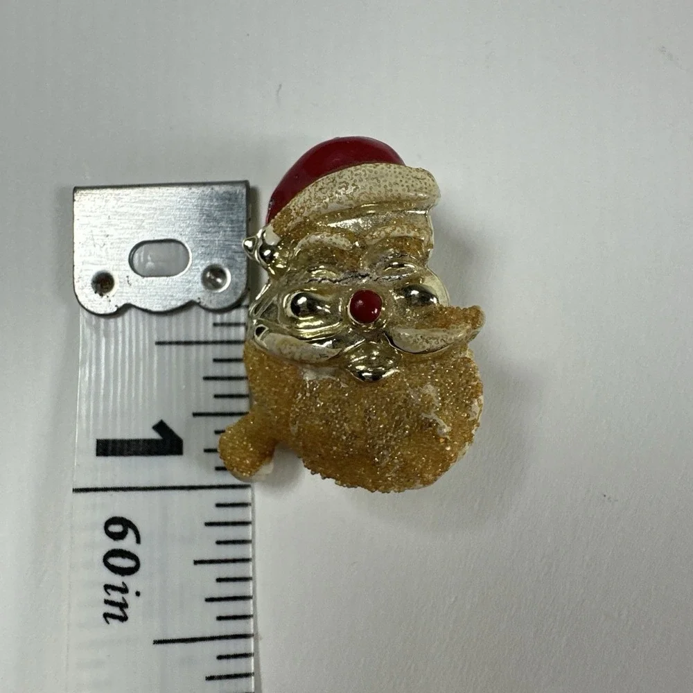 Vintage Rare Gold‎ Tone Santa Claus Face Brooch Pin Red Hat Christmas Jewelry